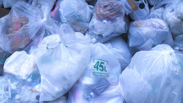 ゴミ　片付け　清掃